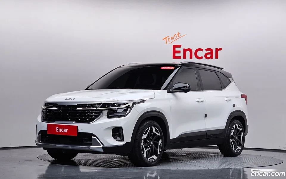Kia Seltos 1.6 2WD 2022 — фото 1, купить с доставкой в Москву
