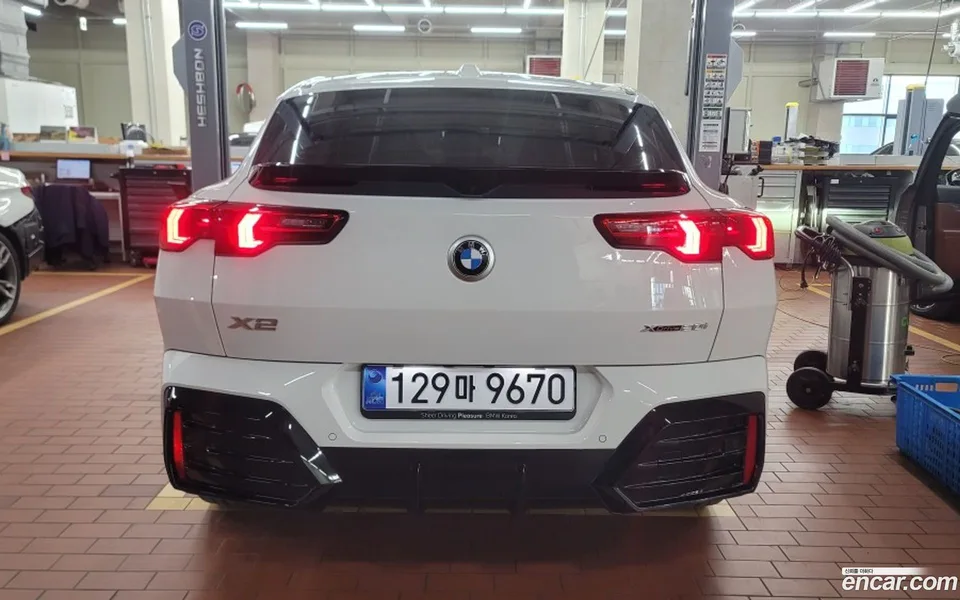 BMW X2 xDrive20i M 2025 — миниатюра 3