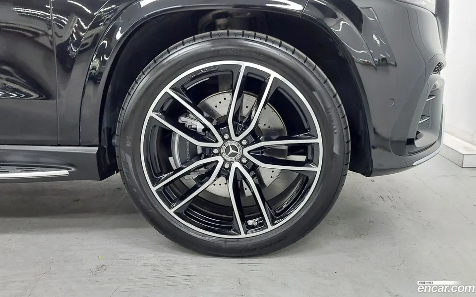 Mercedes-Benz GLS-Class GLS580 4MATIC 2025 — миниатюра 5