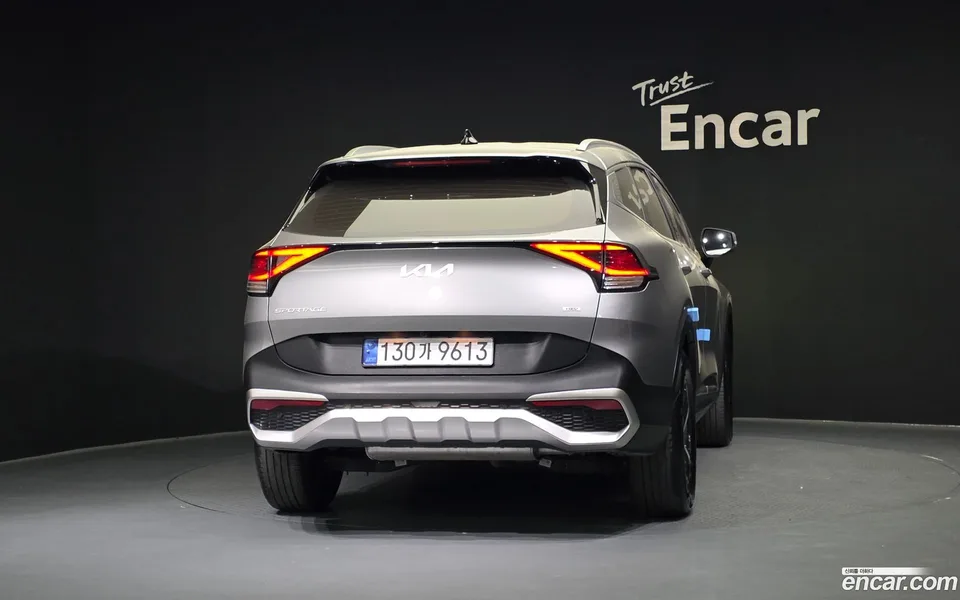 Kia Sportage Hybrid 2WD 2024 — миниатюра 4