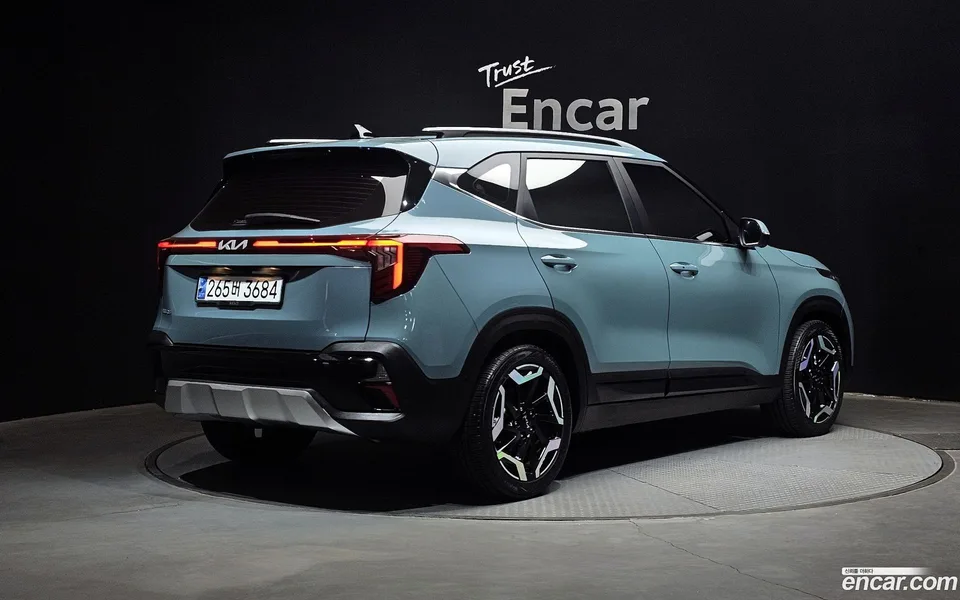 Kia Seltos 1.6 2WD 2024 — миниатюра 2
