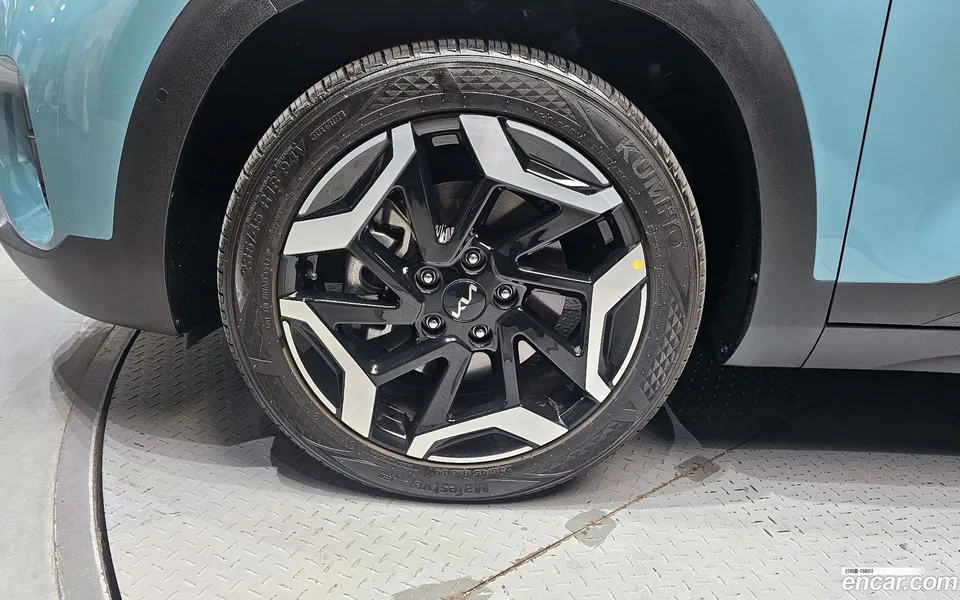 Kia Seltos 1.6 2WD 2024 — миниатюра 5