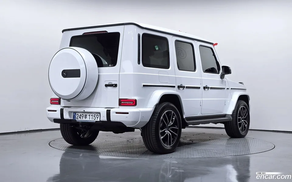 Mercedes-Benz G-Class G450d 2025 — миниатюра 2
