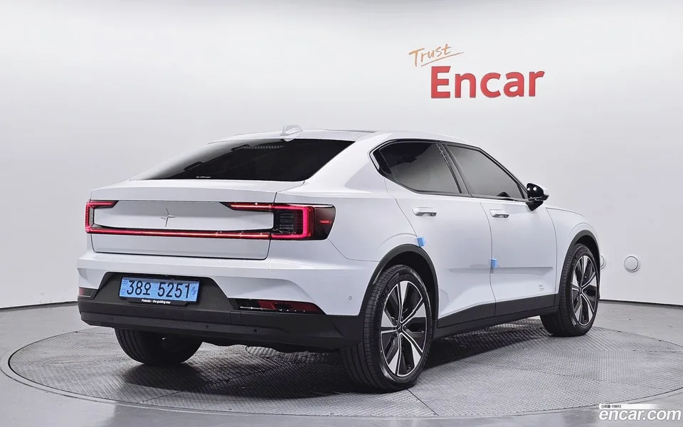 Polestar Polestar 2 2022 — миниатюра 2
