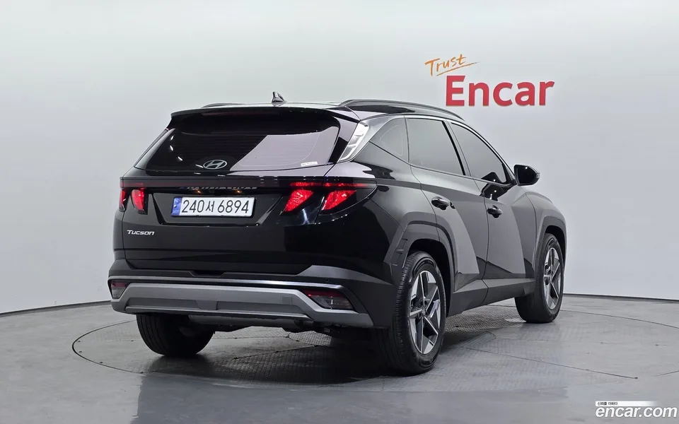 Hyundai Tucson NX4 1.6 2WD 2024 — миниатюра 2