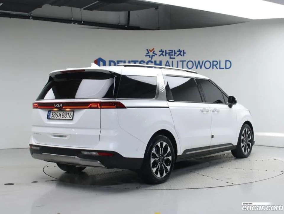 Kia Carnival 7 2022 — миниатюра 2