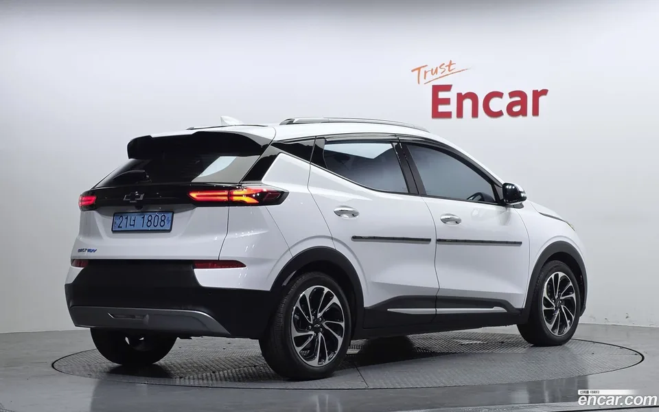 Chevrolet Bolt EUV 2023 — миниатюра 2