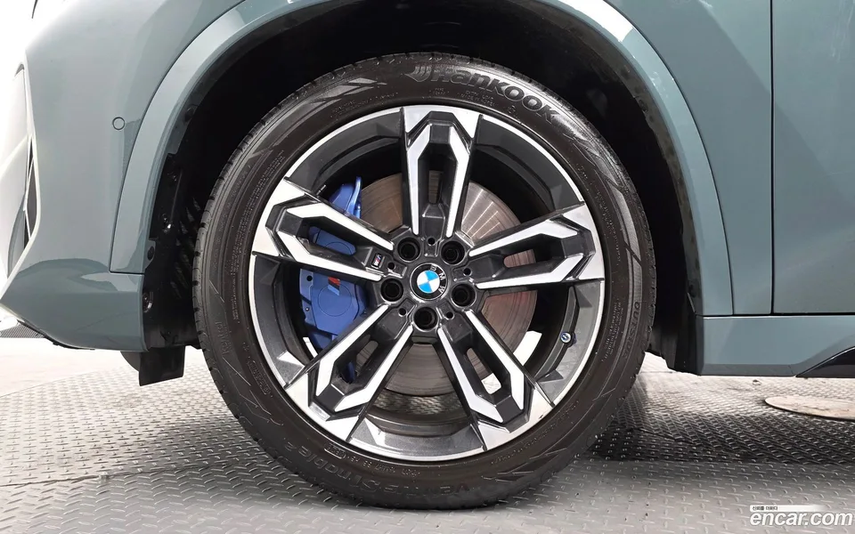 BMW X1 M35i xDrive 2024 — миниатюра 5