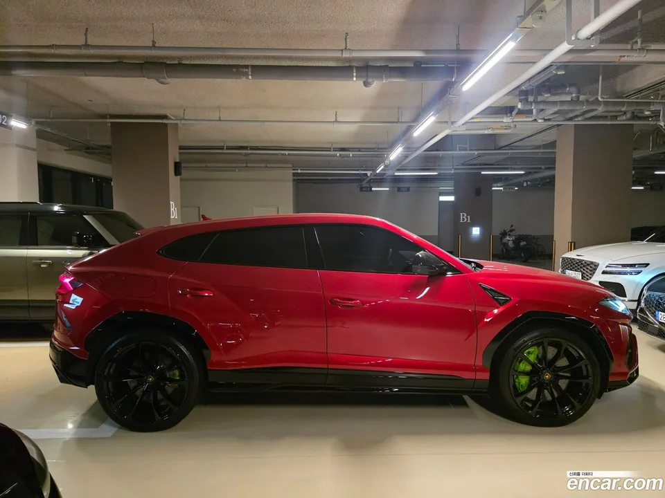Lamborghini Urus 4.0 V8 2022 — миниатюра 2