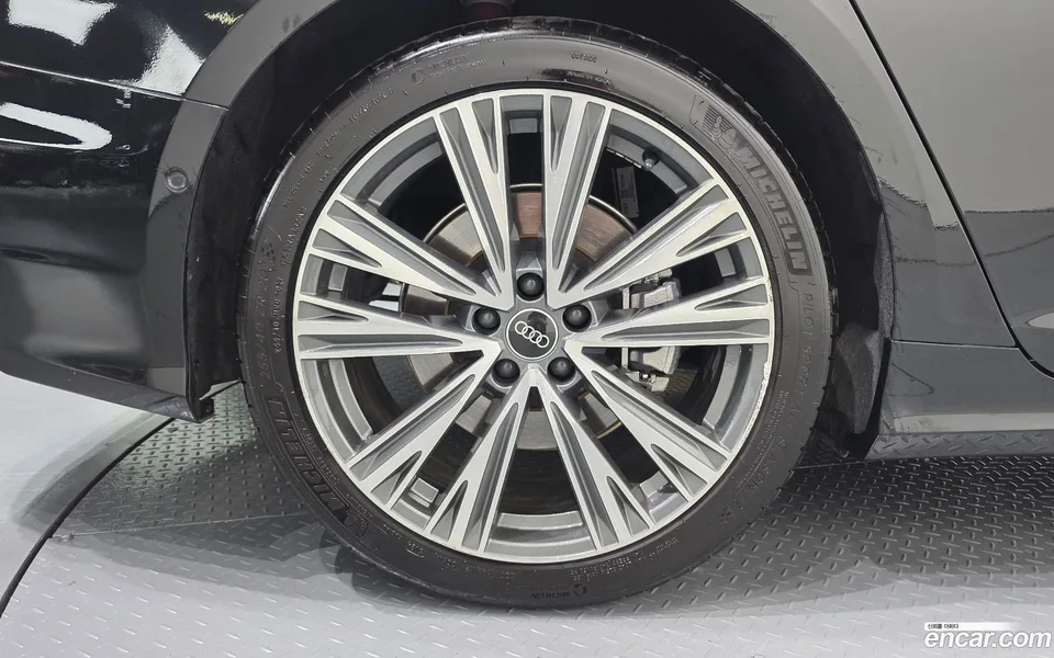 Audi A6 45 TDI 2023 — миниатюра 5