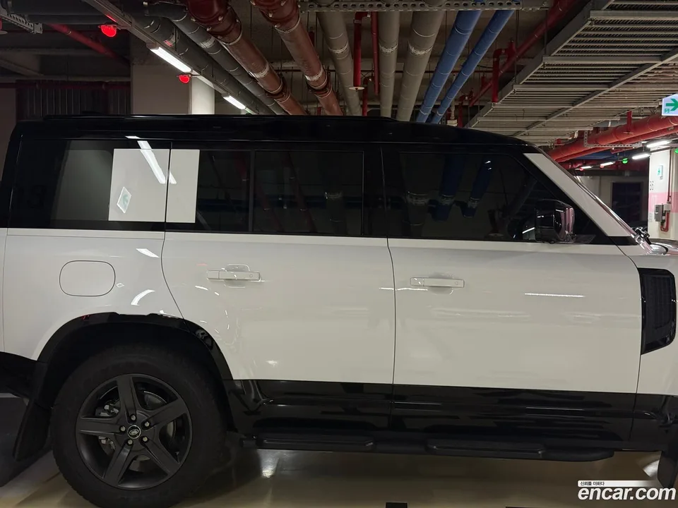 Land Rover Defender 110 D250 X- SE 2025 — миниатюра 5