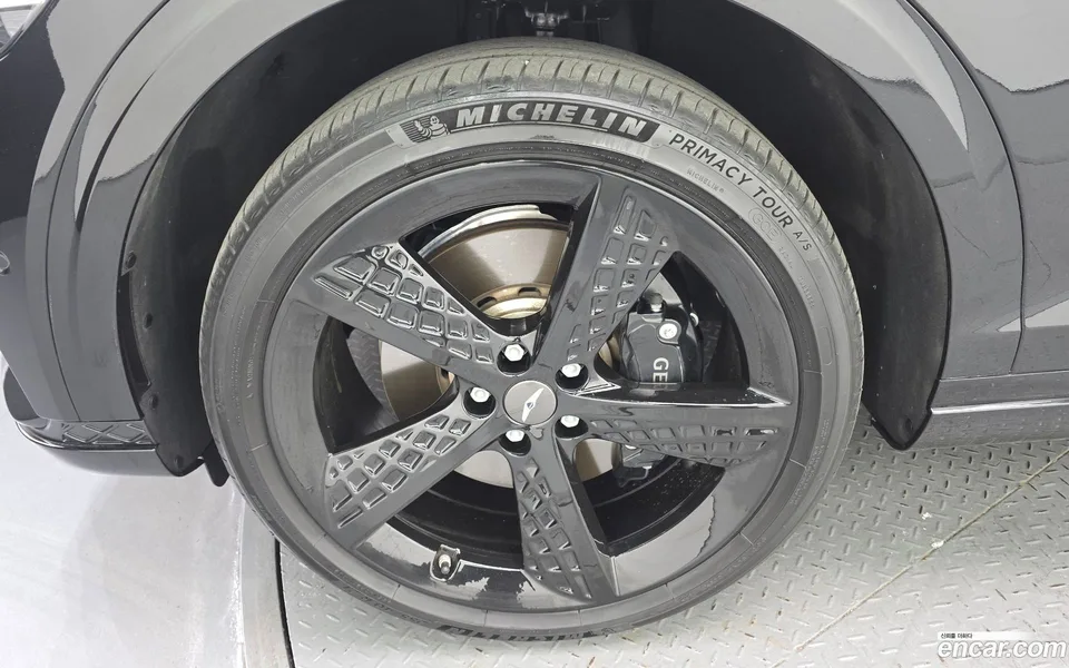 Genesis GV70 2.5T AWD 2023 — миниатюра 5