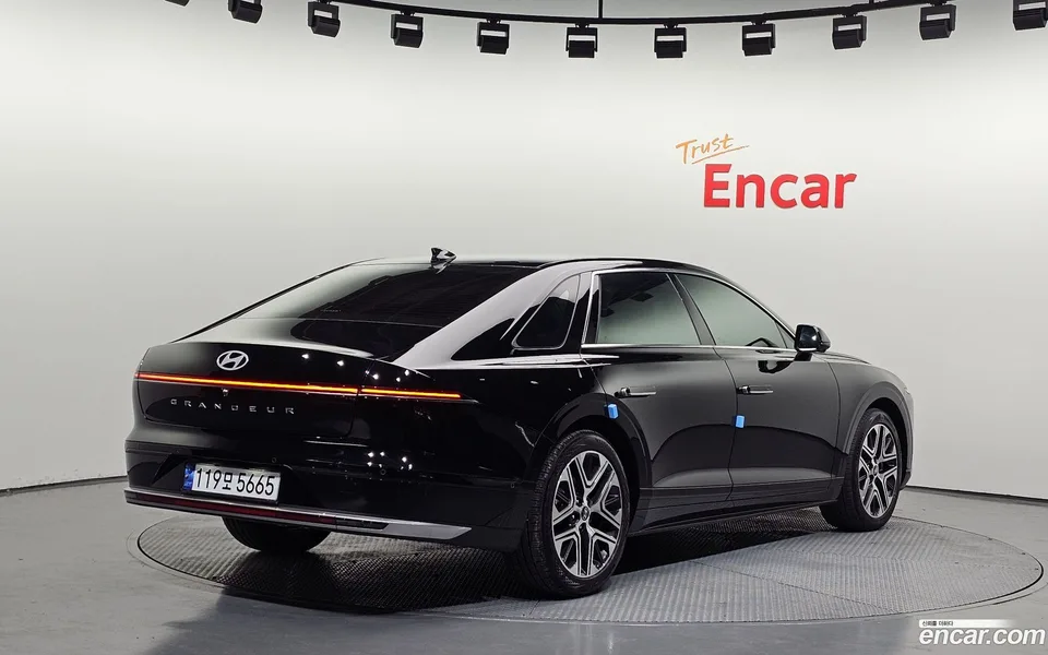 Hyundai Grandeur 2.5 2WD 2025 — миниатюра 2