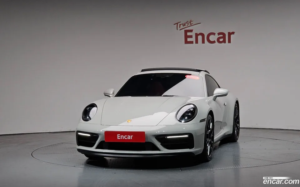 Porsche 911 (992) GTS 2023 — миниатюра 3