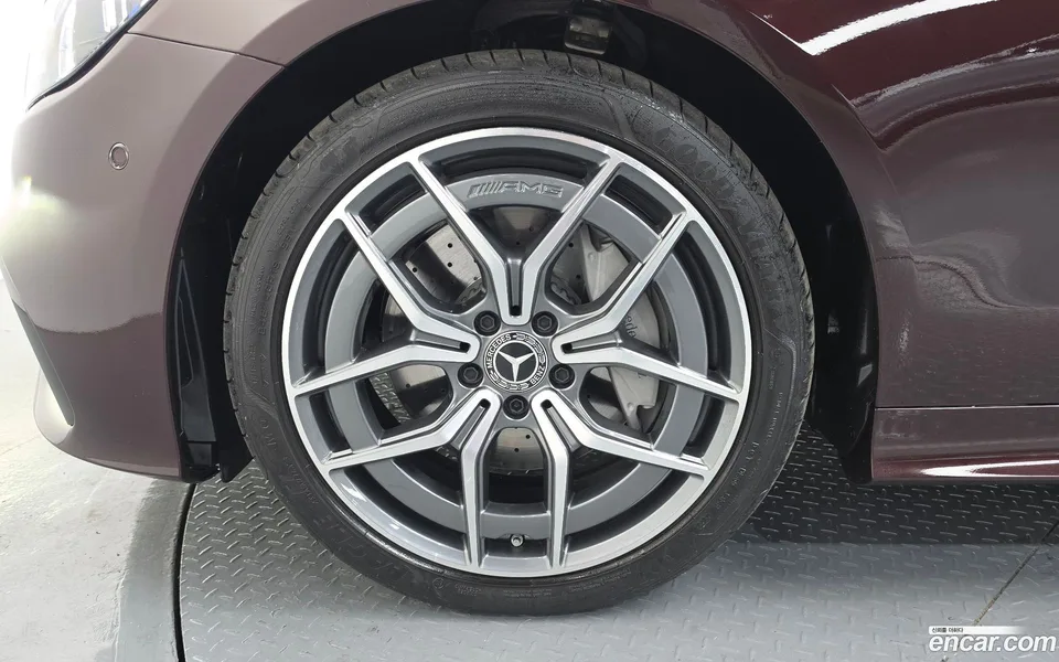 Mercedes-Benz E-Class E300d 4MATIC 2022 — миниатюра 4