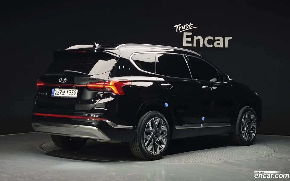 Hyundai SantaFe 2.5T 2WD 2023 — миниатюра 2