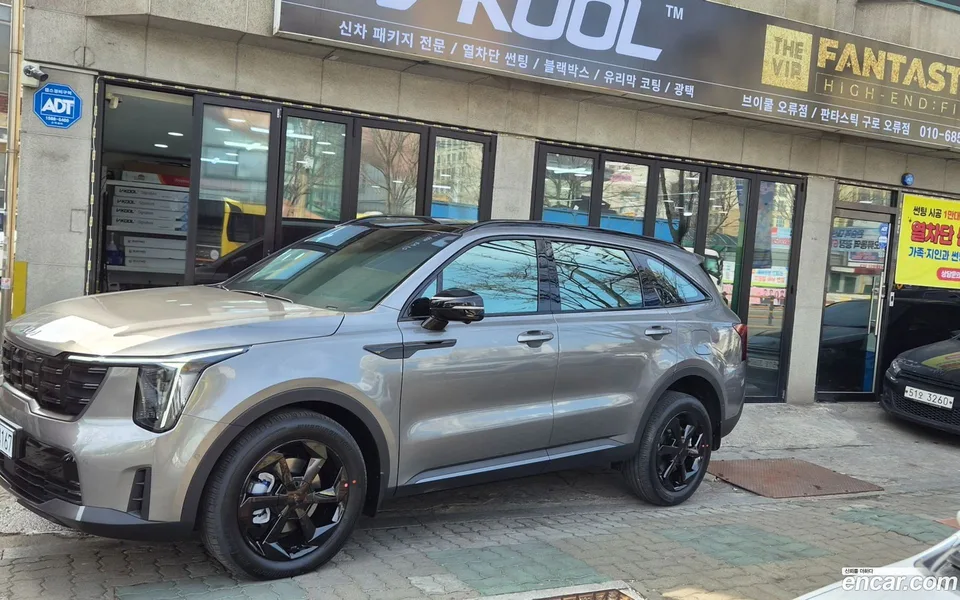 Kia Sorento HEV 1.6 2WD 2026 — фото 1, купить с доставкой в Москву