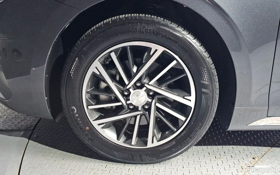 Hyundai Grandeur IG 3.0 LPi () 2022 — миниатюра 5