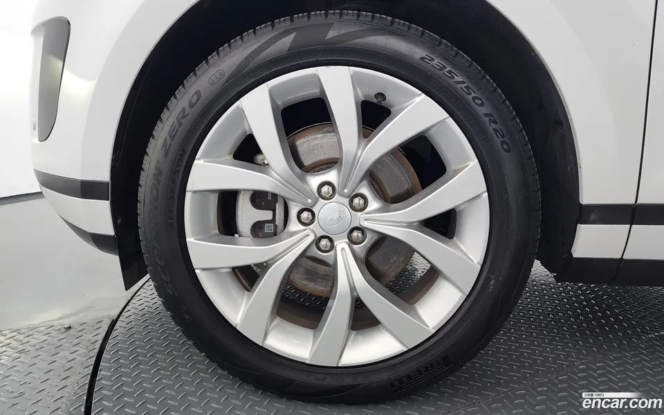 Land Rover Range Rover Evoque P250 SE 2022 — миниатюра 5