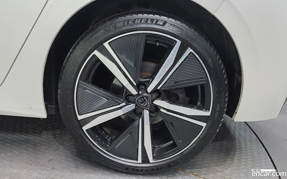 Peugeot 308 1.5 BlueHDi GT 2023 — миниатюра 5