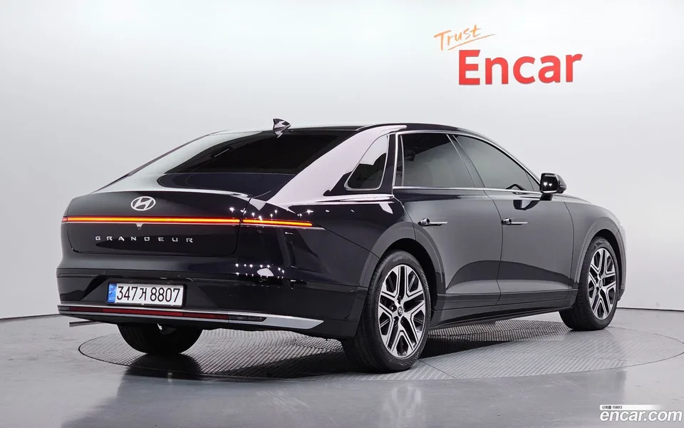 Hyundai Grandeur 2.5 2WD 2023 — миниатюра 2