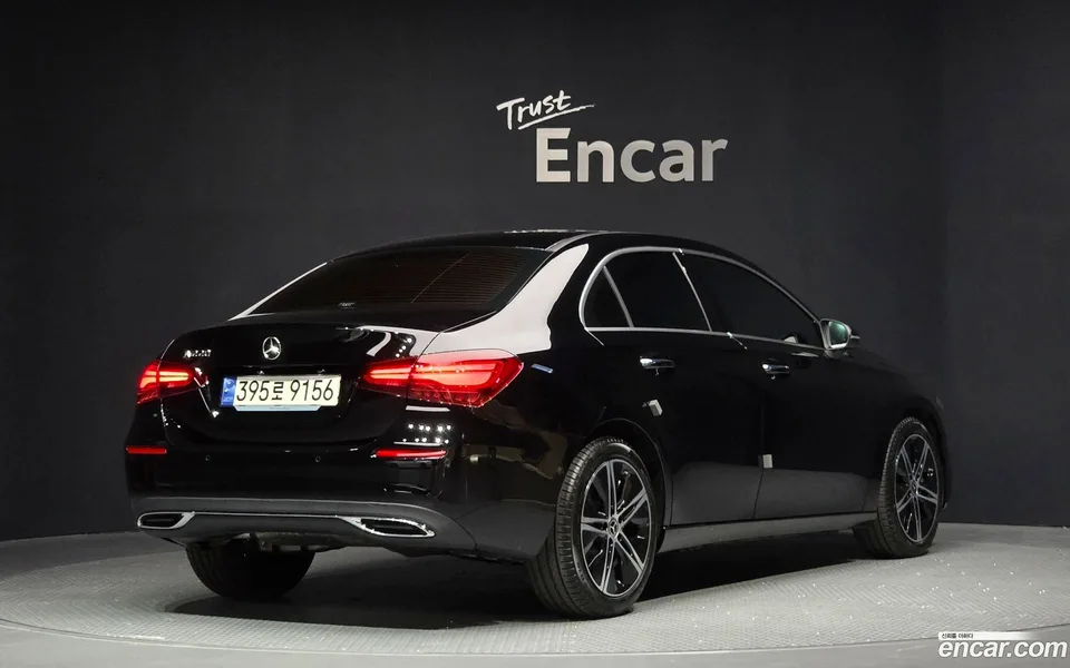 Mercedes-Benz A-Class A220 2024 — миниатюра 2