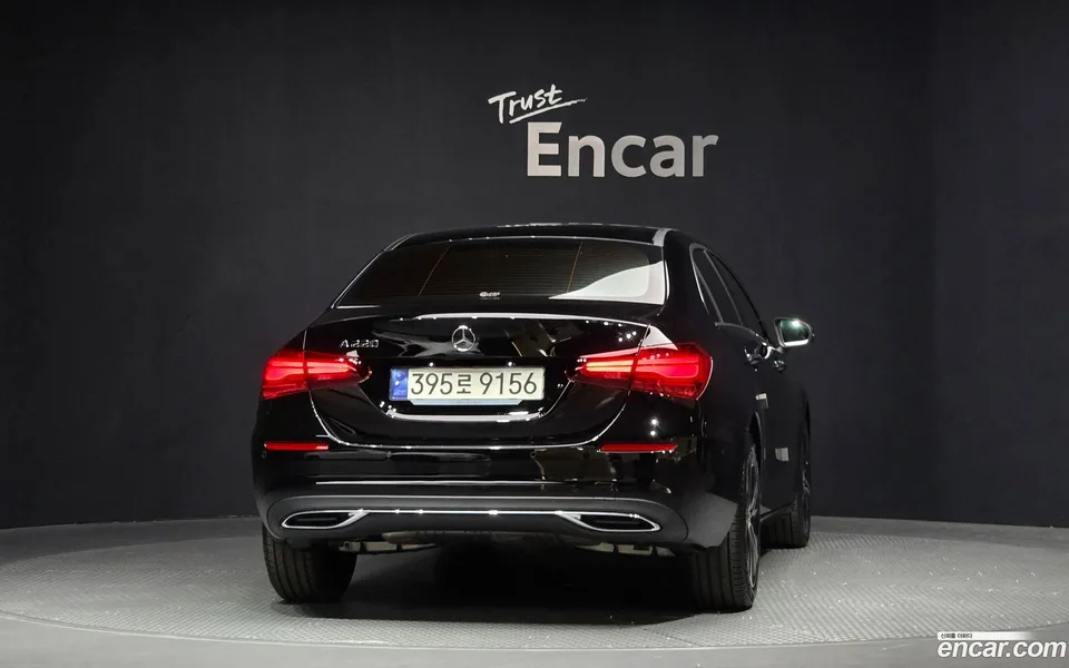Mercedes-Benz A-Class A220 2024 — миниатюра 4