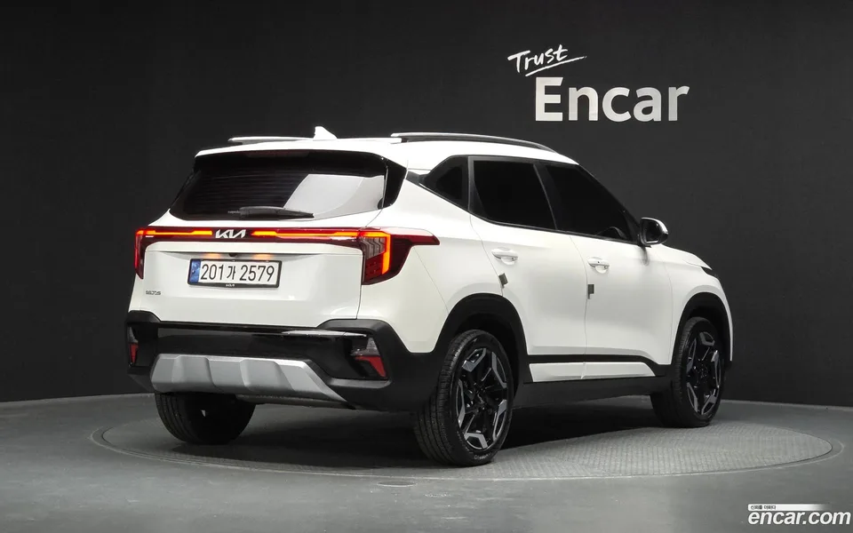 Kia Seltos 1.6 2WD 2022 — миниатюра 2