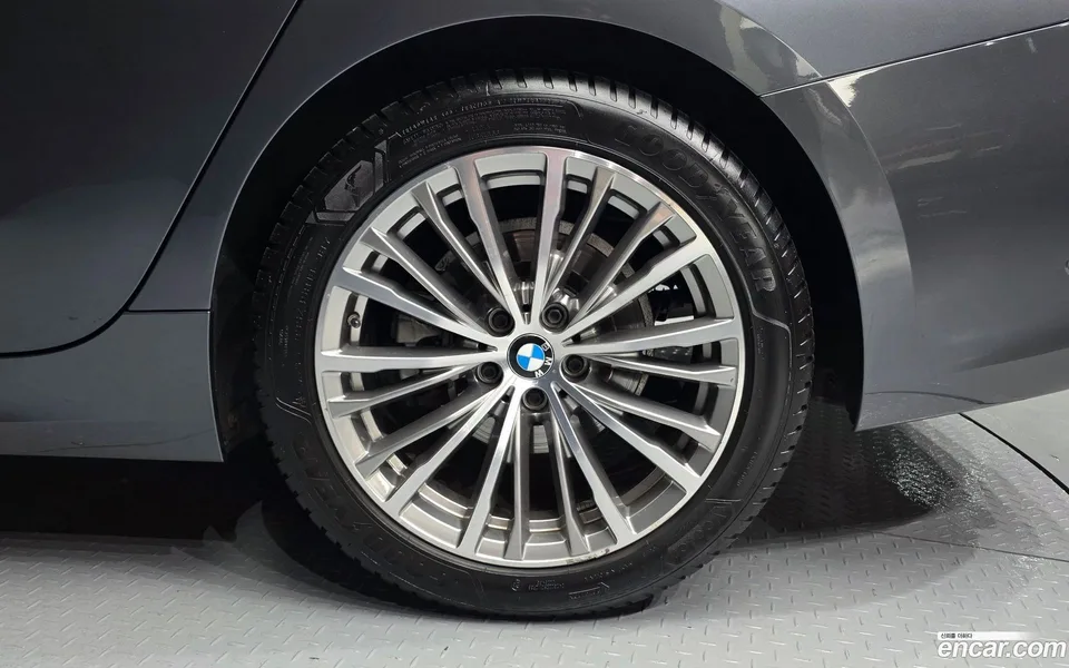 BMW 3 Series 320d 2022 — миниатюра 5