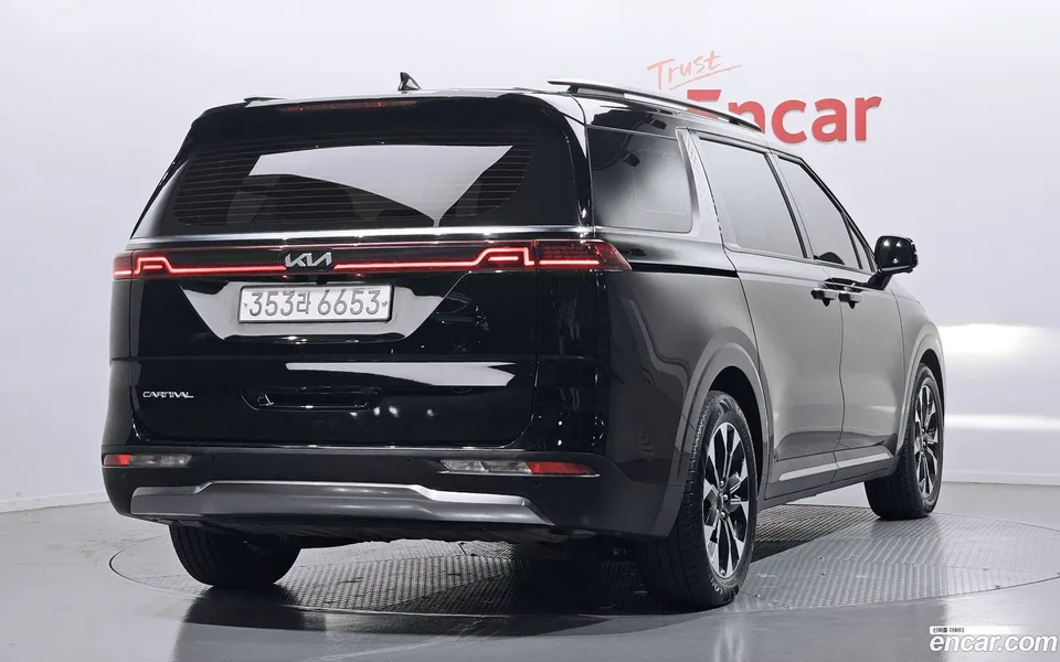 Kia Carnival 9 2022 — миниатюра 2