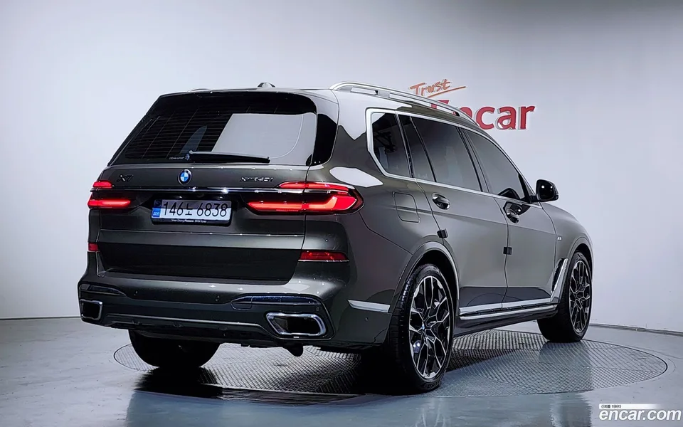 BMW X7 xDrive 40i M 6 2025 — миниатюра 2