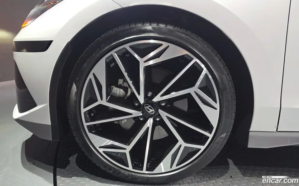 Hyundai Ioniq 6 AWD 2022 — миниатюра 5