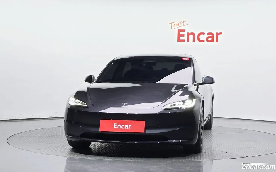 Tesla Model 3 RWD 2025 — миниатюра 3