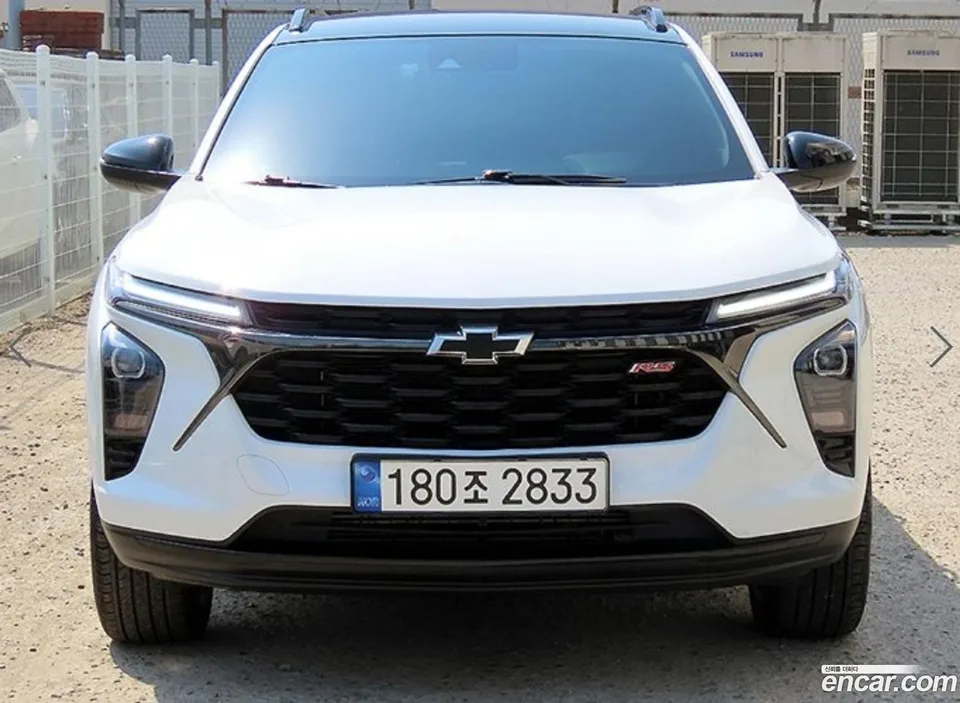 Chevrolet Trax Crossover 1.2 RS 2024 — фото 1, купить с доставкой в Москву