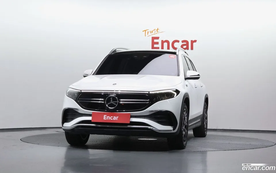 Mercedes-Benz EQB EQB300 4MATIC AMG 2022 — миниатюра 3
