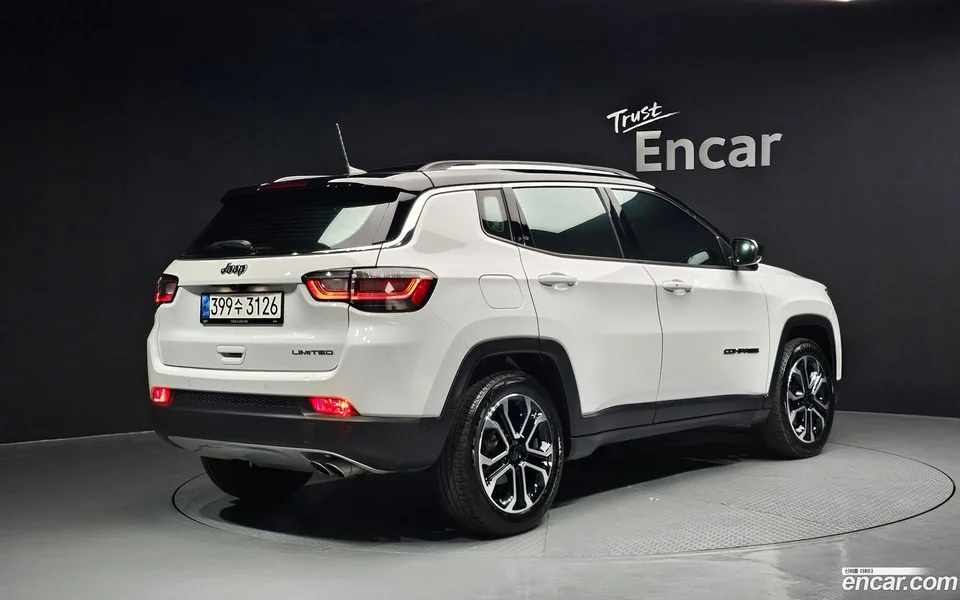 Jeep Compass 2.4 2WD 2022 — миниатюра 2