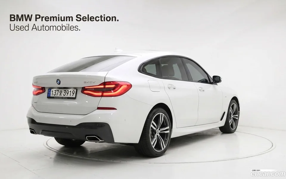 BMW 6 Series GT 620d M 2023 — миниатюра 2