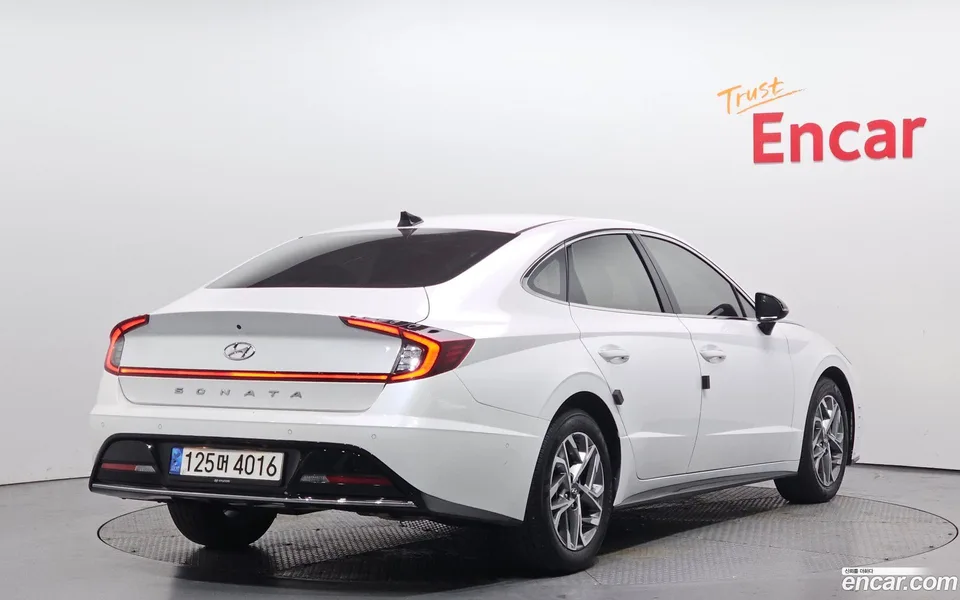Hyundai Sonata 2.0 2022 — миниатюра 2
