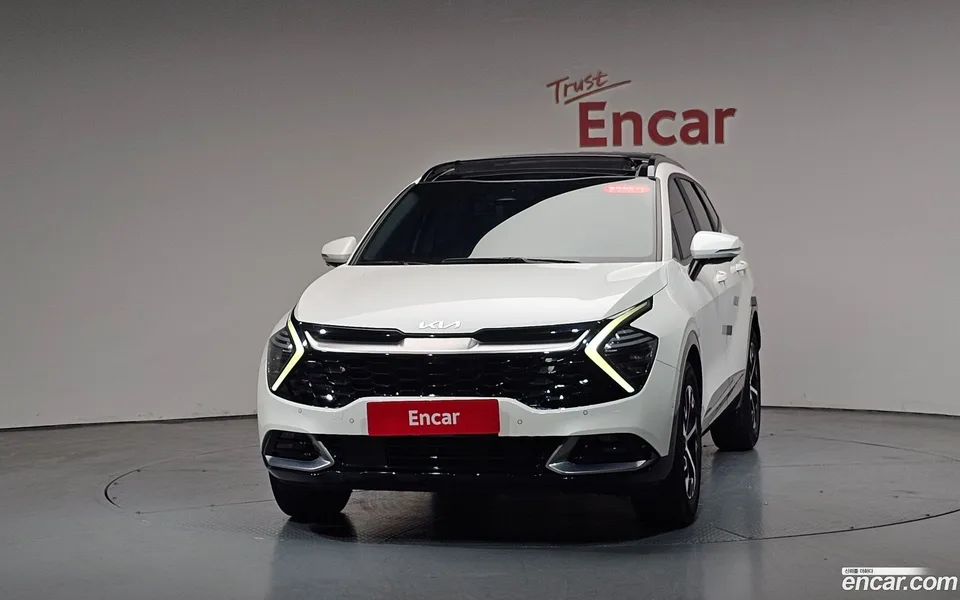 Kia Sportage Hybrid 2WD 2023 — миниатюра 3