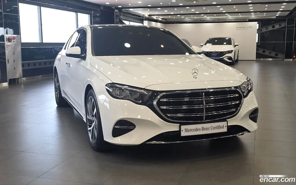 Mercedes-Benz E-Class E220d 4MATIC 2024 — миниатюра 2