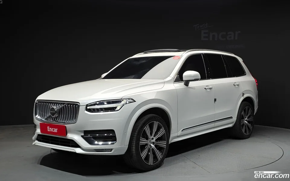Volvo XC90 B6 2023 — фото 1, купить с доставкой в Москву