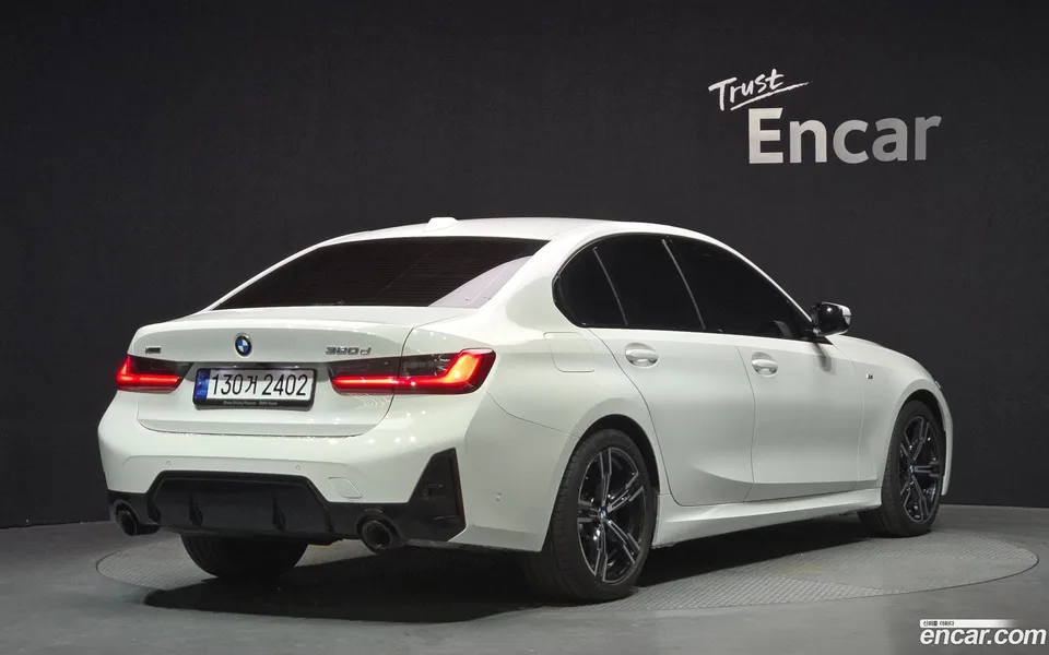 BMW 3 Series 320d xDrive M 2023 — миниатюра 2