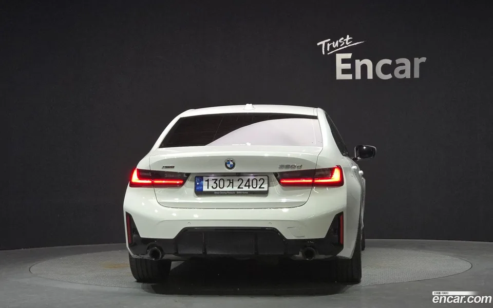 BMW 3 Series 320d xDrive M 2023 — миниатюра 4