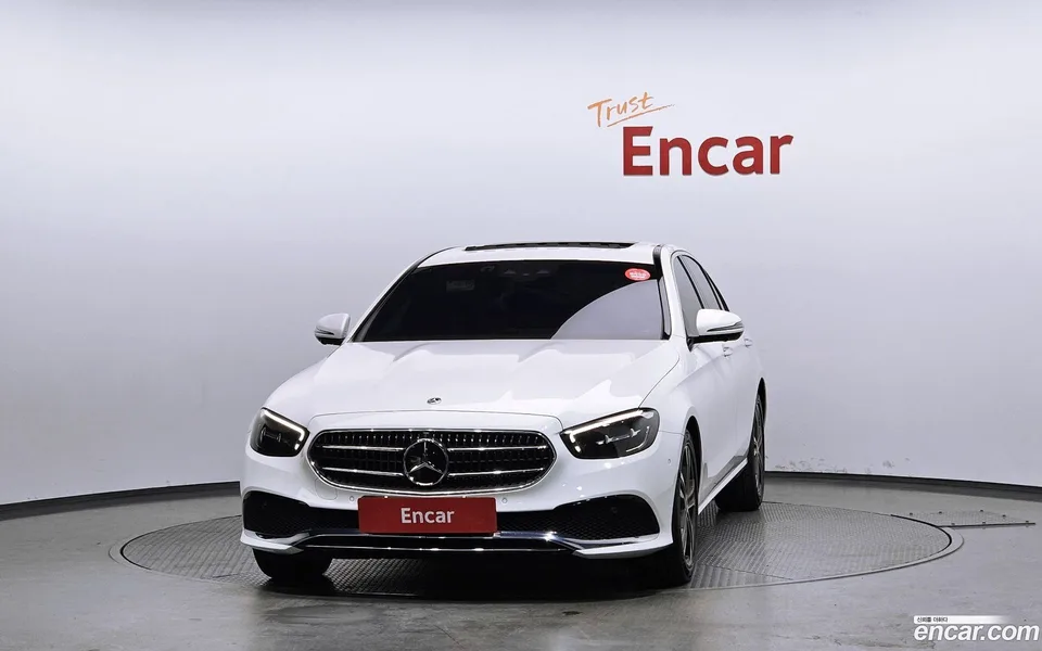 Mercedes-Benz E-Class E250 2023 — миниатюра 3
