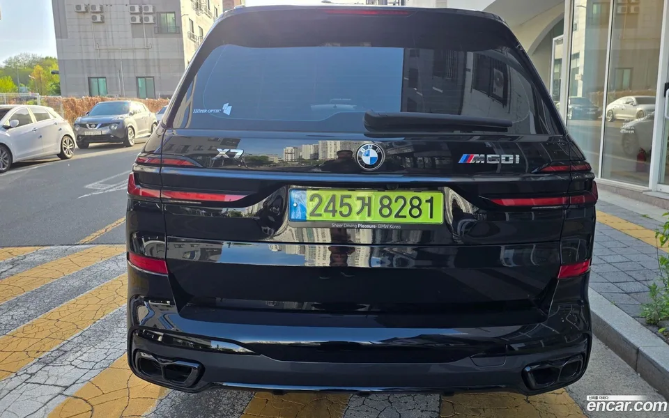 BMW X7 M60i xDrive M 6 2024 — миниатюра 2