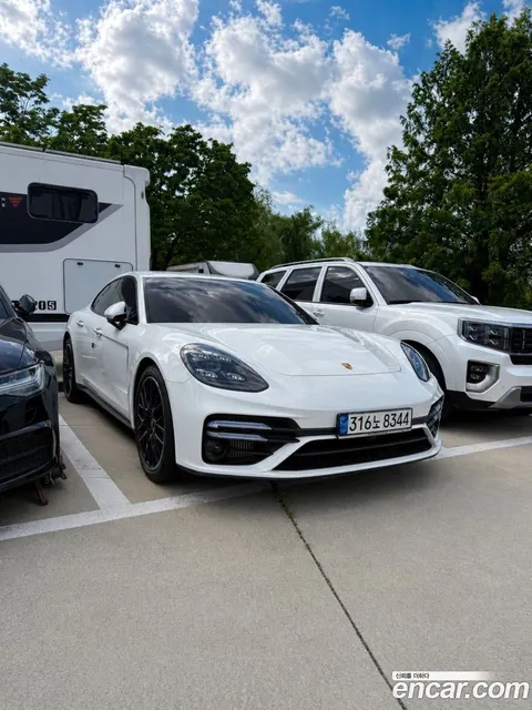 Porsche Panamera (971) 2022 купить в Москве
