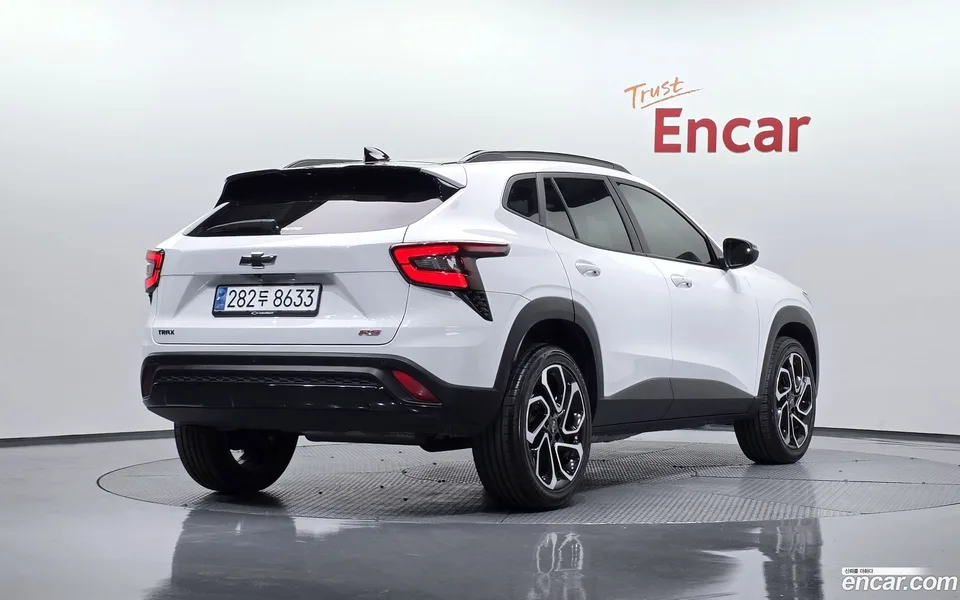 Chevrolet Trax Crossover 1.2 RS 2023 — миниатюра 2