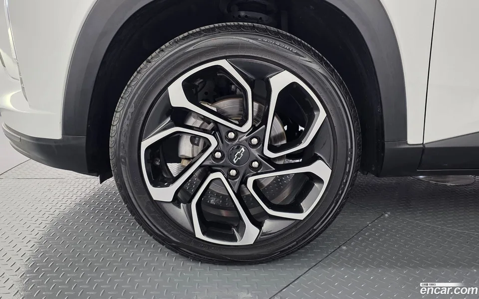 Chevrolet Trax Crossover 1.2 RS 2023 — миниатюра 5
