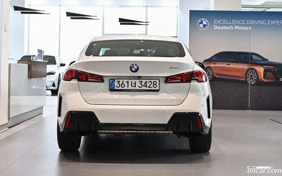 BMW 2 Series Gran Coupe 228 xDrive M 2025 — миниатюра 3