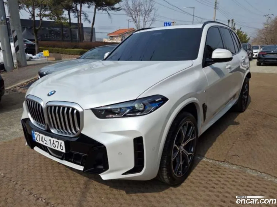 BMW X5 xDrive 40i M 2026 — миниатюра 2